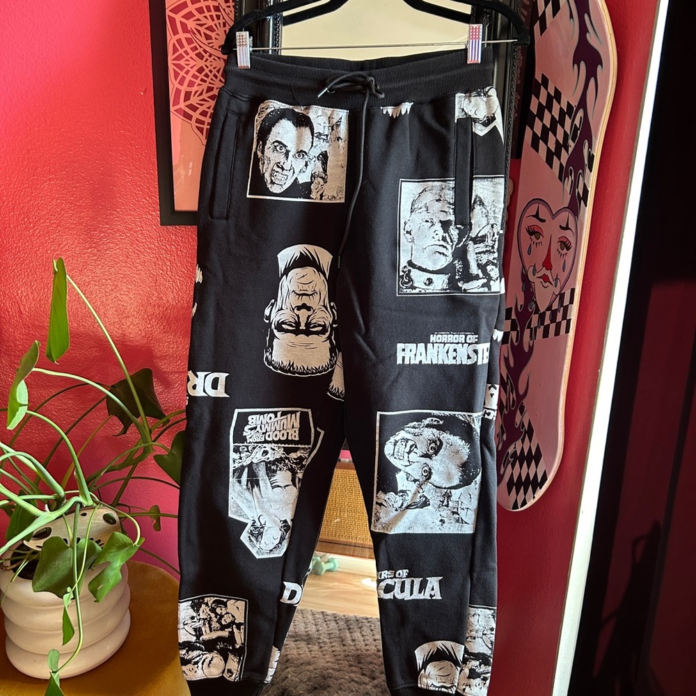 Black Graphic Men's Pants